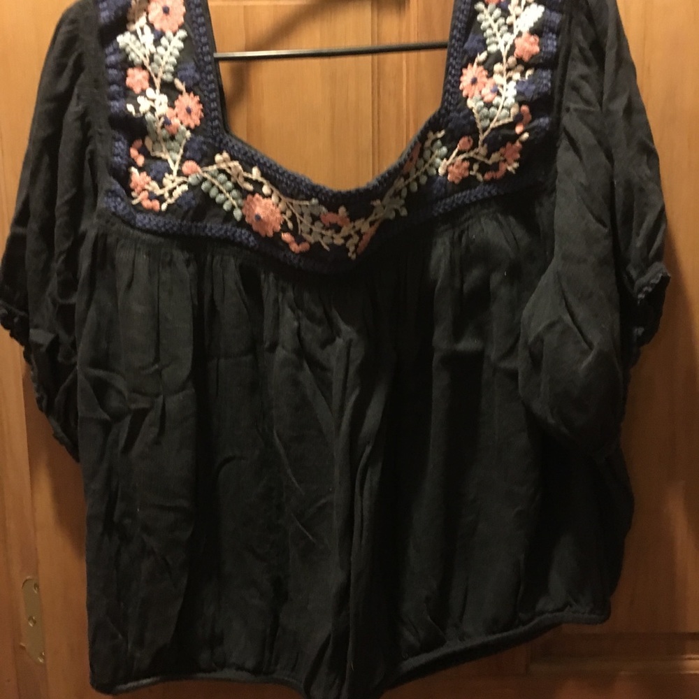 American Eagle shirt